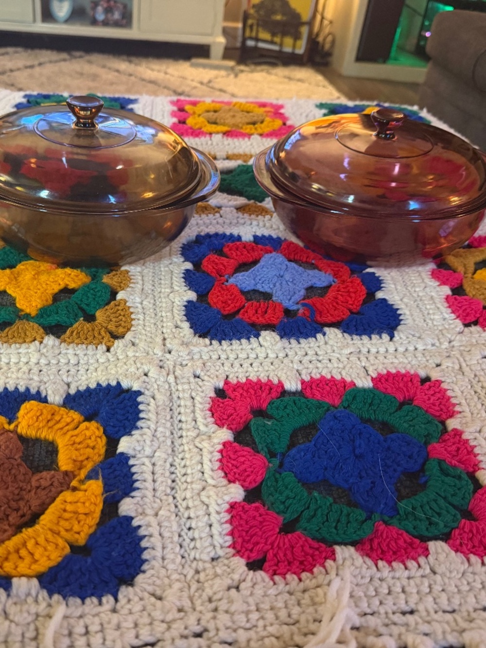 vintage Pyrex casserole dishes in gorgeous amber and cranberry glass